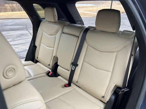 Used 2019 Cadillac XT5 AWD image 37