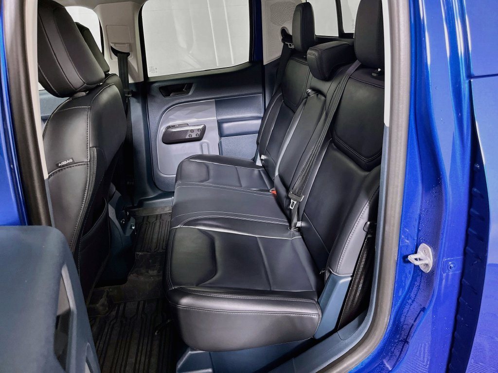 Used 2024 Ford Maverick Lariat w/ Black Appearance Package FWD image 28