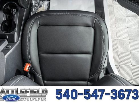 New 2025 Ford Bronco Badlands image 35