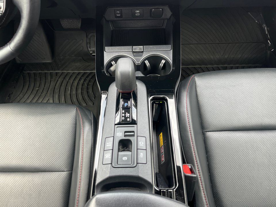Used 2025 Toyota Prius Plug-In Hybrid FWD image 22