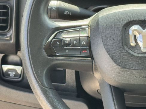 Used 2025 RAM ProMaster 2500 w/ Convenience Group FWD image 12