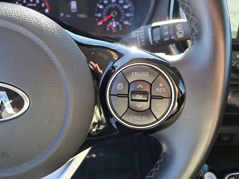 Used 2021 Kia Soul EX image 19