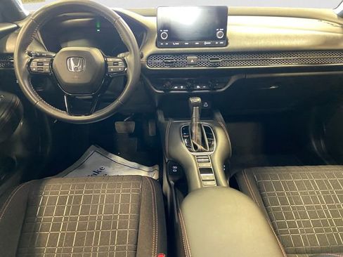 Used 2024 Honda HR-V Sport image 11