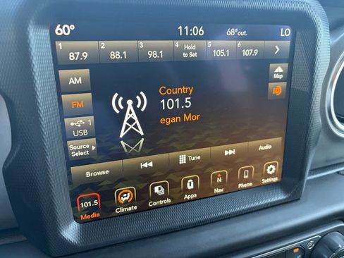 Used 2023 Jeep Wrangler Unlimited Rubicon 4xe AWD/4WD image 31