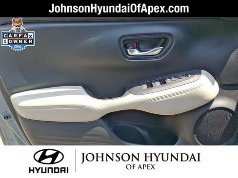 Used 2023 Honda HR-V LX image 11