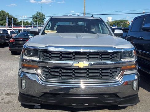 Used 2018 Chevrolet Silverado 1500 LT w/ All Star Edition image 2