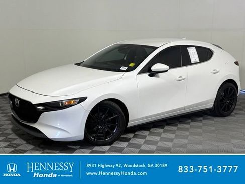Used 2019 MAZDA MAZDA3 Hatchback w/ Preferred Package FWD image 1