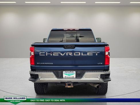 Used 2020 Chevrolet Silverado 2500 LTZ w/ LTZ Premium Package AWD/4WD image 5