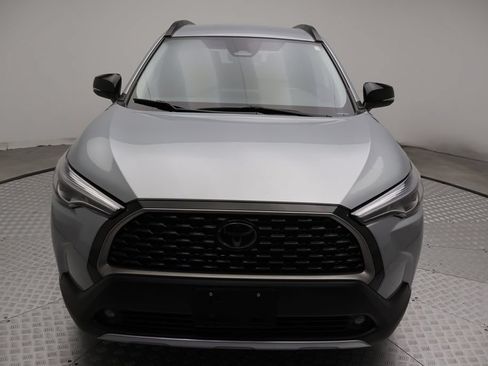 Certified 2025 Toyota Corolla Cross XLE FWD image 5