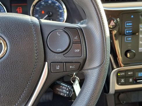 Used 2019 Toyota Corolla LE FWD image 21