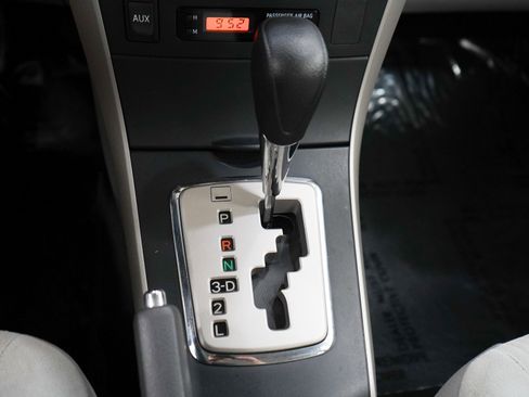 Used 2010 Toyota Corolla LE FWD image 20