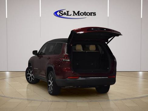 Used 2024 Jeep Grand Cherokee L Limited w/ Trailer Tow Package AWD/4WD image 5