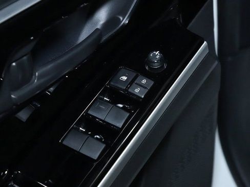 Used 2023 Subaru Solterra AWD image 16