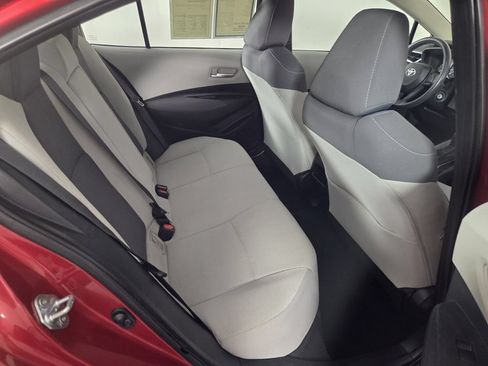 Used 2020 Toyota Corolla LE FWD image 28