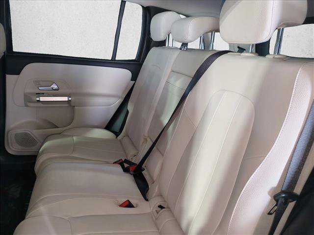 Used 2026 Mercedes-Benz GLB 250 image 17