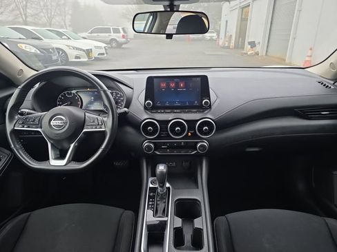 Used 2022 Nissan Sentra SV image 24