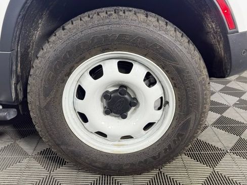 Used 2024 Land Rover Defender 110 S AWD/4WD image 13