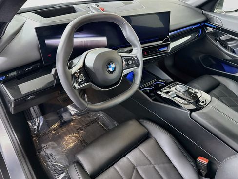 Used 2026 BMW 530i RWD image 23