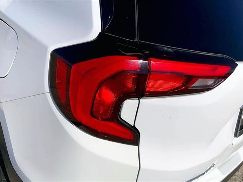 Used 2020 GMC Terrain SLT image 29