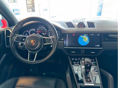 Used 2020 Porsche Cayenne AWD/4WD image 13