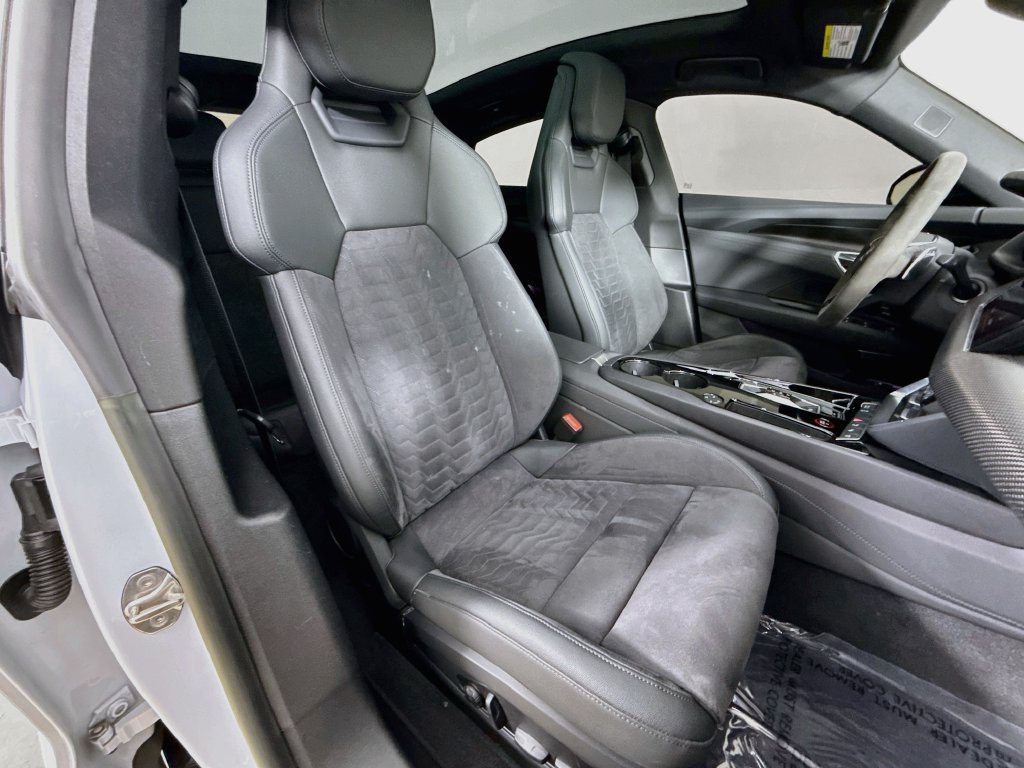 Used 2023 Audi e-tron GT Prestige AWD/4WD image 29
