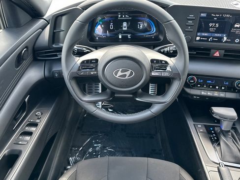 New 2025 Hyundai Elantra Sport image 16