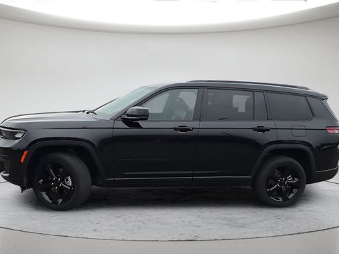 Used 2023 Jeep Grand Cherokee L Laredo AWD/4WD image 11