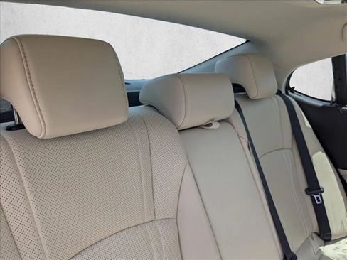 Used 2023 Lexus ES 350 Ultra Luxury w/ Accessory Package (Z2) FWD image 19
