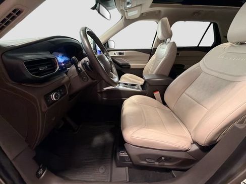 Used 2021 Ford Explorer Platinum w/ Equipment Group 601A AWD/4WD image 20
