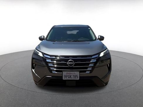 Used 2025 Nissan Rogue SV FWD image 4
