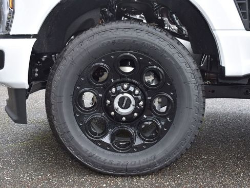 New 2026 Ford F250 XLT w/ XLT Premium Package image 18