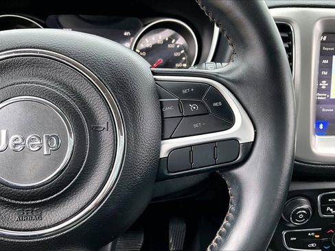 Used 2018 Jeep Compass Latitude w/ Popular Equipment Group image 24