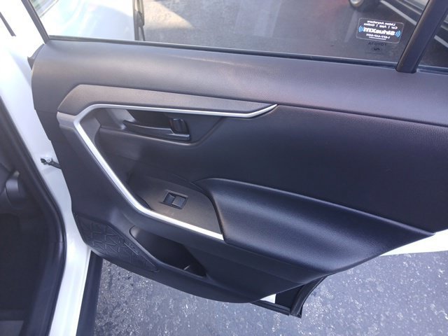 Used 2021 Toyota RAV4 LE FWD image 29