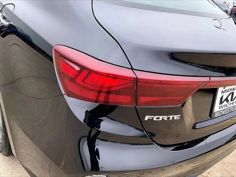 Certified 2024 Kia Forte LXS image 28
