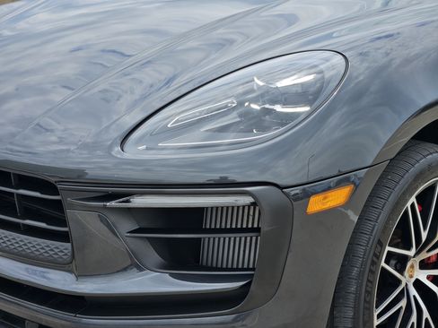 Certified 2023 Porsche Macan S AWD/4WD image 12