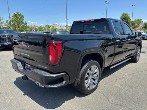 New 2025 GMC Sierra 1500 Denali w/ Denali Reserve Package image 5