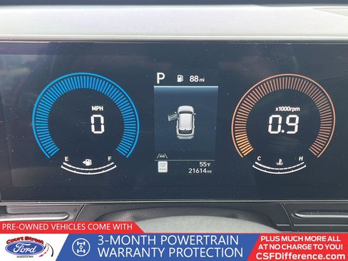 Used 2025 Hyundai Kona SEL image 12