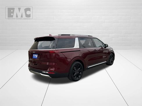 Used 2024 Kia Carnival SX Prestige FWD image 3