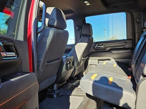 Used 2024 GMC Sierra 2500 AT4 w/ AT4 Premium Plus Package image 17