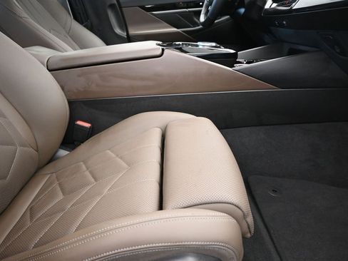 Certified 2026 BMW 530i RWD image 25