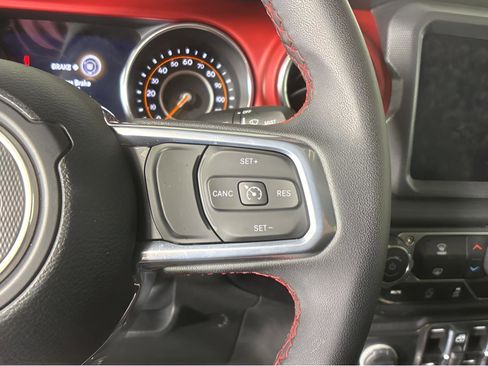 Used 2023 Jeep Gladiator Rubicon w/ Trailer Tow Package image 20