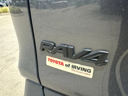 Used 2025 Toyota RAV4 XLE w/ Convenience Package FWD image 16