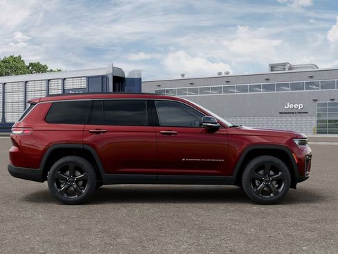 New 2026 Jeep Grand Cherokee L Limited w/ Limited Altitude Package AWD/4WD image 21