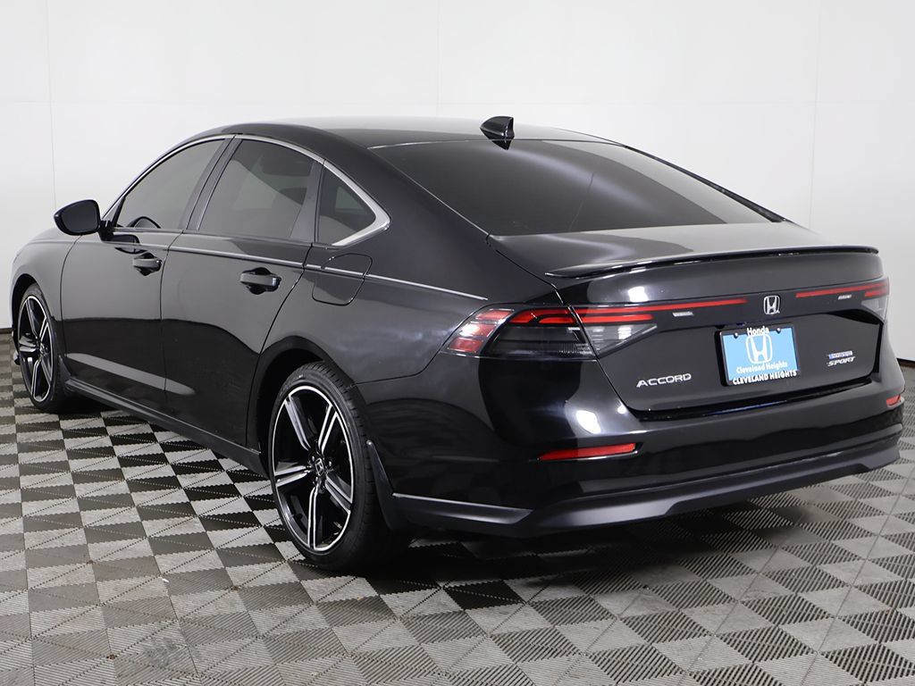 Used 2023 Honda Accord Sport image 7