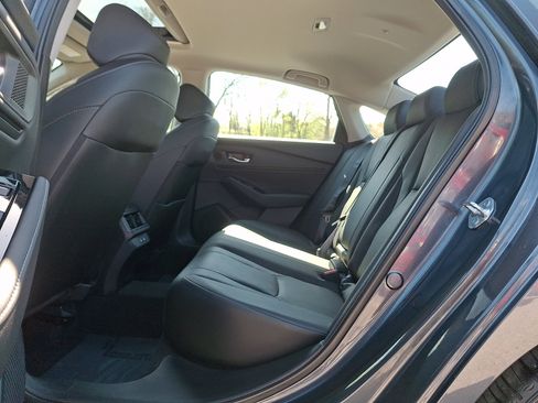 Used 2025 Honda Accord Touring image 10