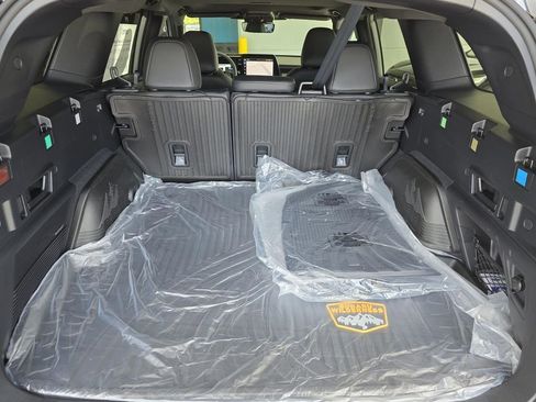 New 2026 Subaru Outback Wilderness w/ Wilderness Package AWD/4WD image 17