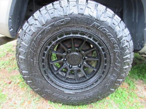 Used 2020 Toyota Tacoma SR5 image 33