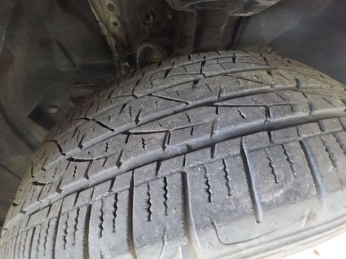 Used 2022 Toyota RAV4 XLE FWD image 12