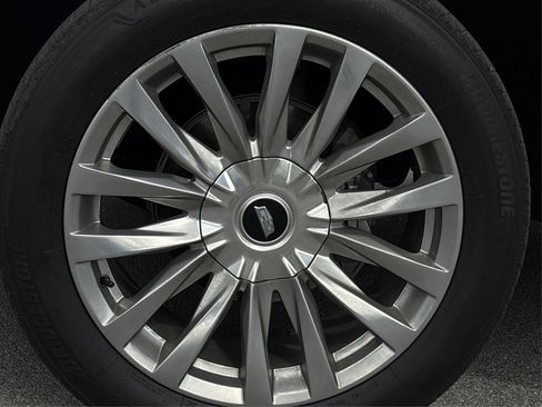 Certified 2024 Cadillac Escalade Premium Luxury image 15