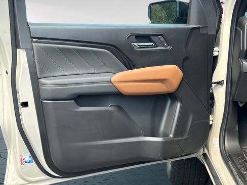 New 2026 GMC Canyon AT4 AWD/4WD image 19
